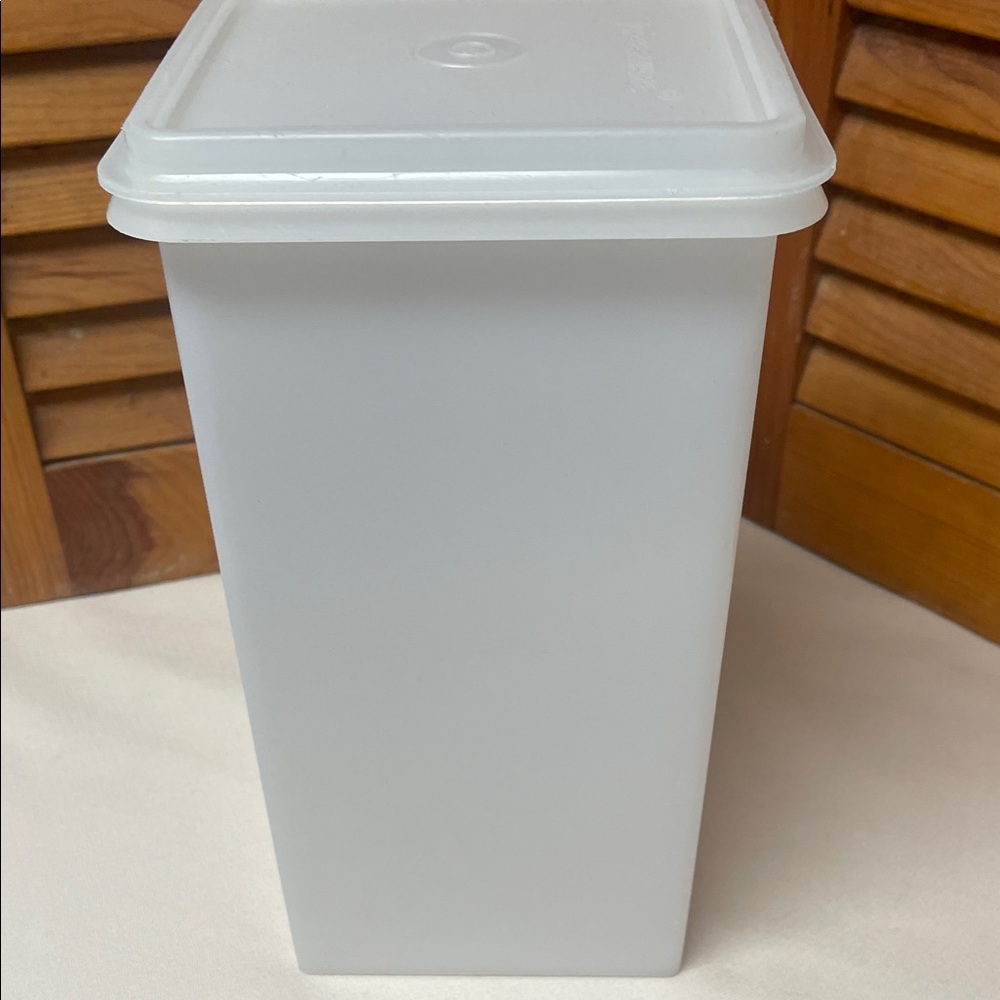 Vintage Tupperware Translucent Kitchen Storage Container - Picture 7 of 16